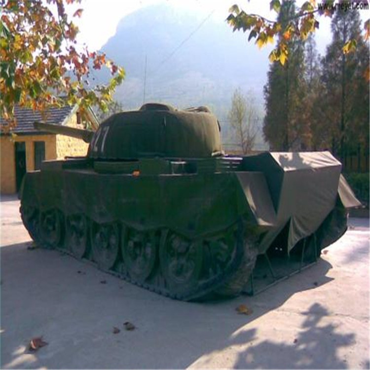 西乡塘大型充气坦克
